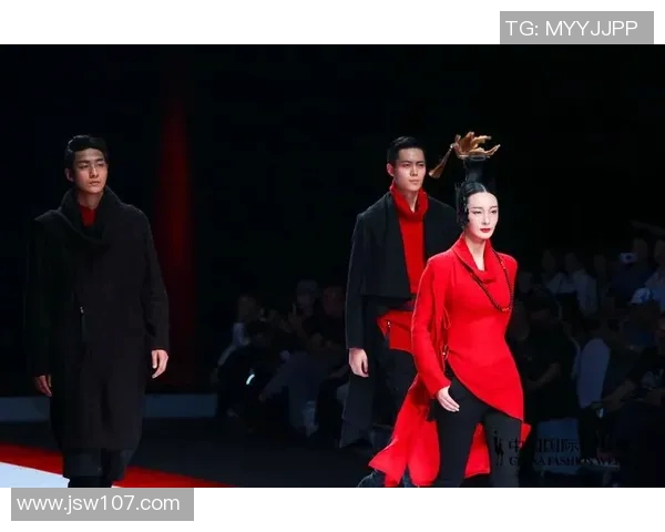 足球明星与中国风完美融合的艺术作品展现魅力与传统之美